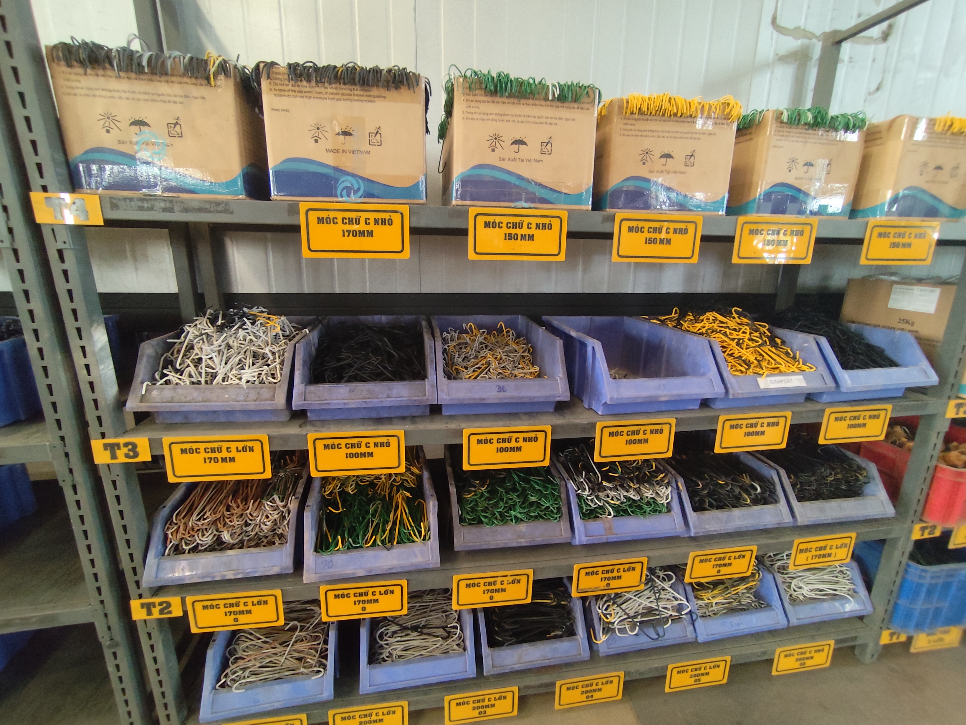 Tool rack 2.jpg